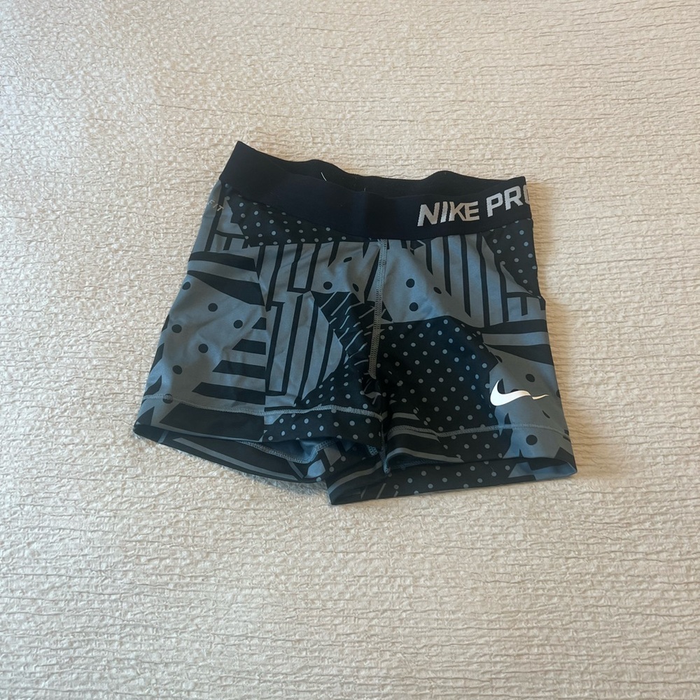 Nike Pro Black and Gray Patterned Shorts